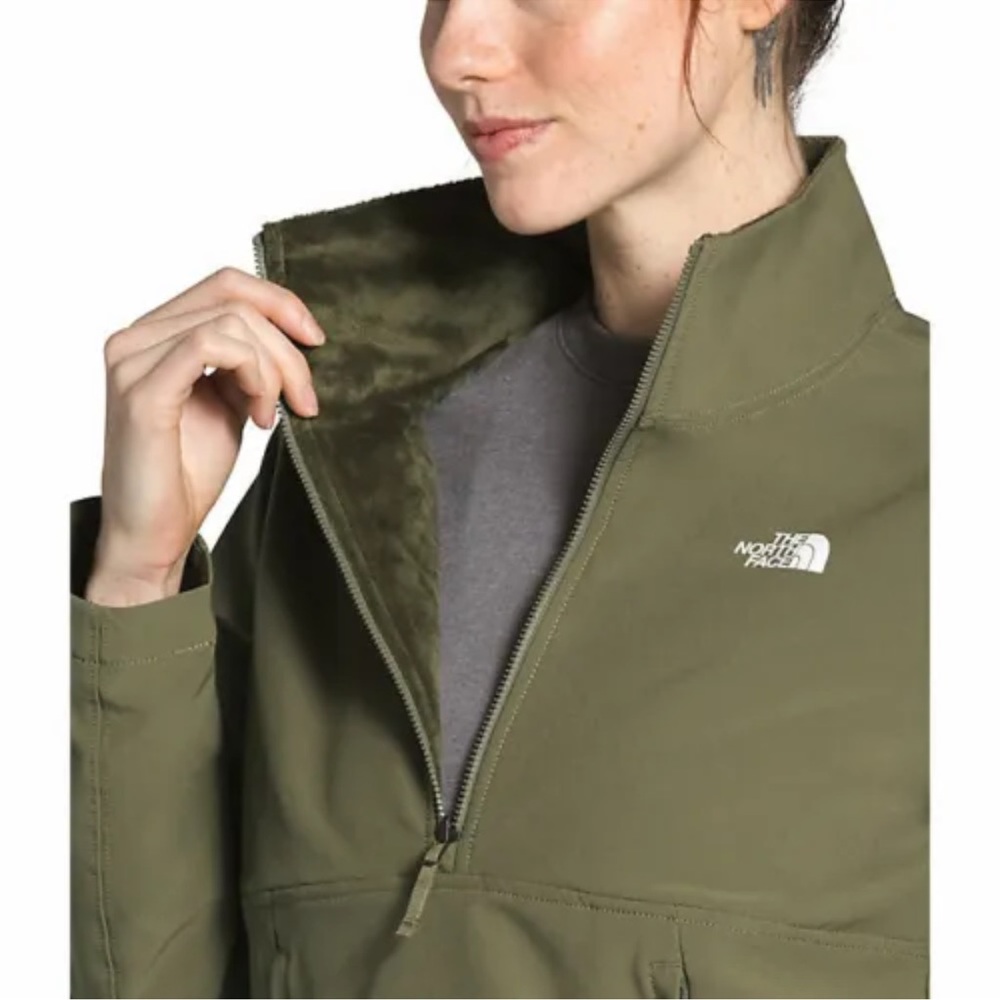 The North Face Shelbe Raschel Bomber in Olive Green